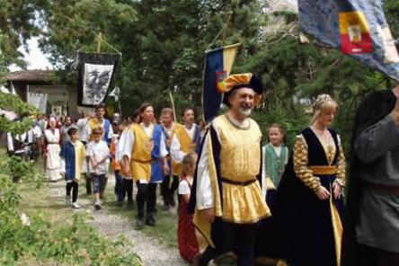 Otto Castelli per un Palio